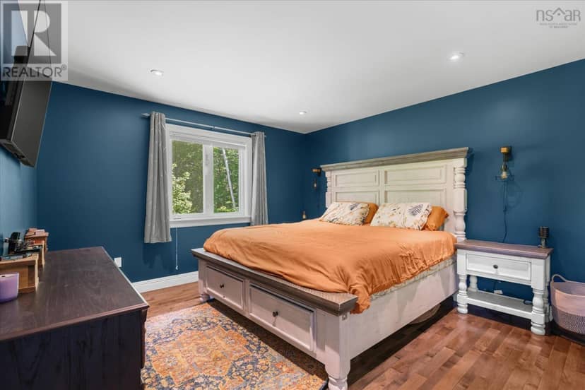 182 Falkenham Road — photo 13 of 40
