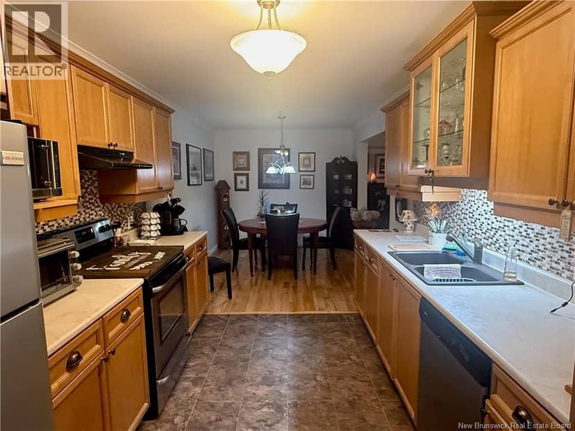 362 Carleton Street Unit# 108 — photo 3 of 17