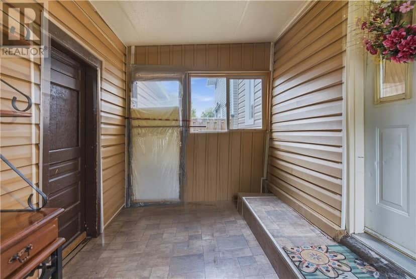 936 Bancroft Drive — photo 33 of 40