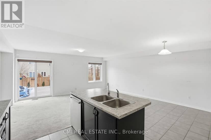 93 Penny Lane — photo 13 of 40