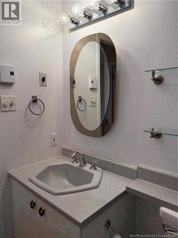 20 Du Bourg Avenue — photo 25 of 27