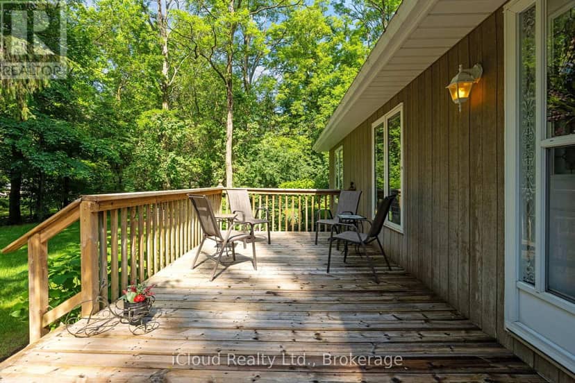 20 Mactavesh Crescent — photo 3 of 40