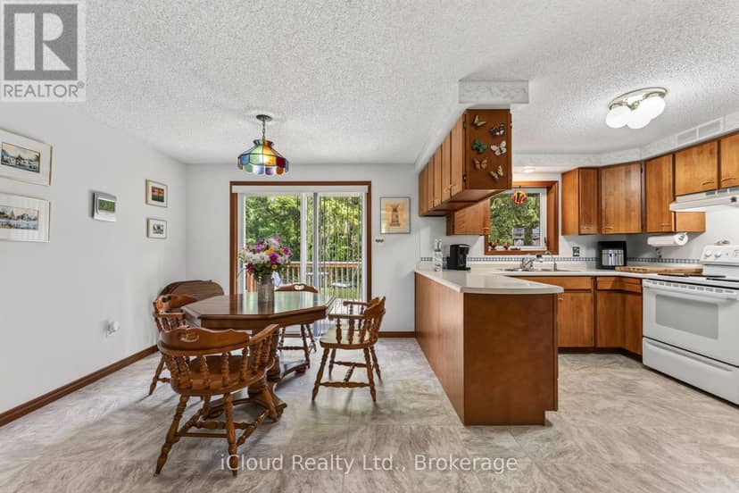 20 Mactavesh Crescent — photo 9 of 40