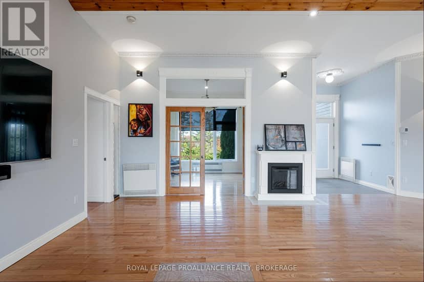 10 North Shore Road — photo 11 of 26