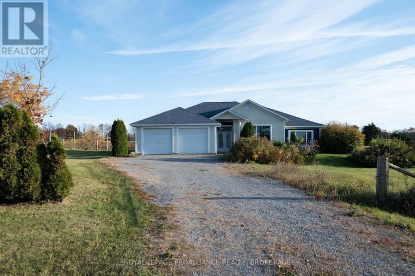 10 North Shore Road, Frontenac Islands, photo 3