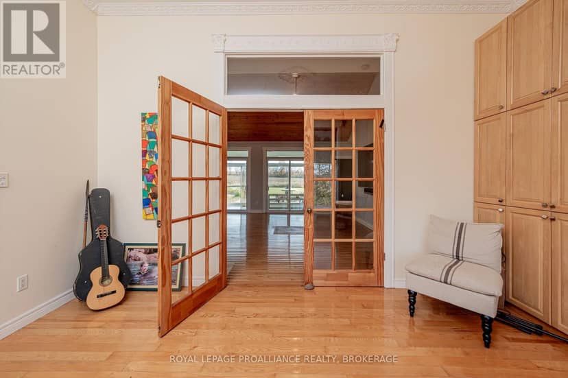 10 North Shore Road — photo 14 of 26