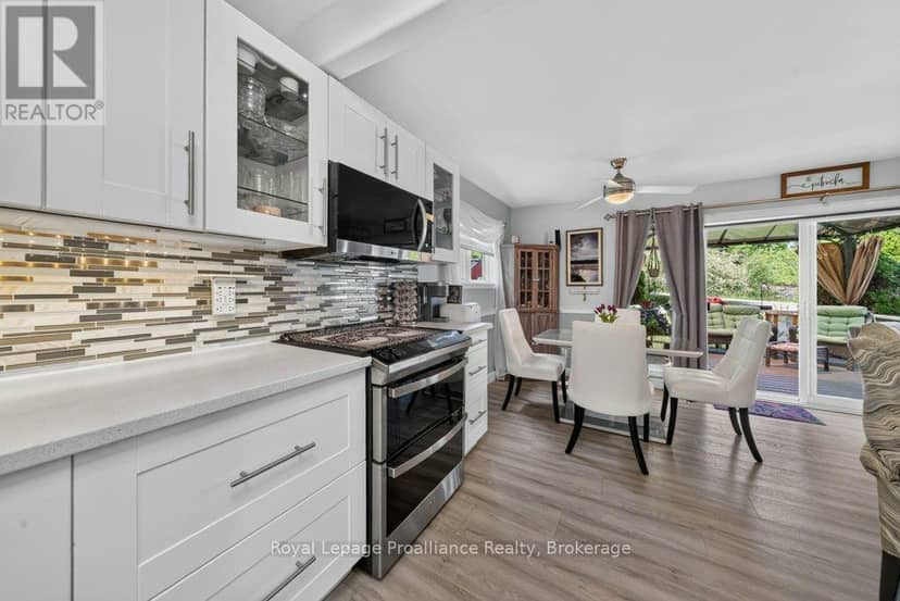 1012 Lakeshore Drive — photo 18 of 40