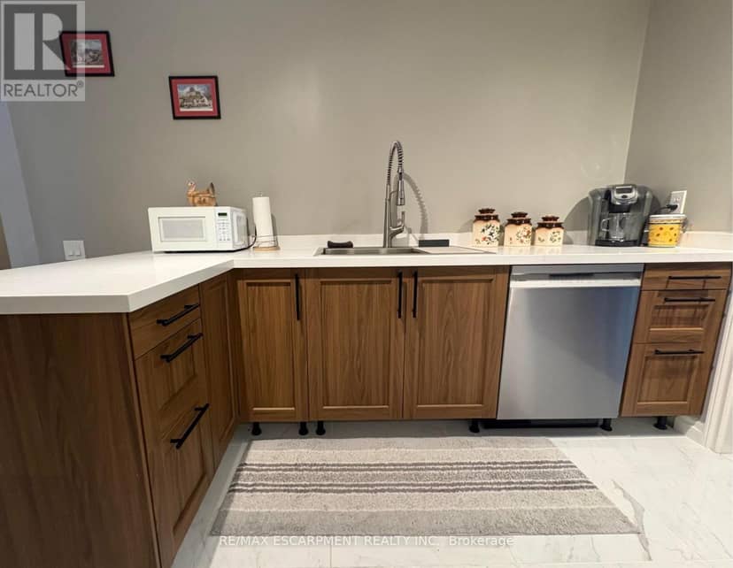 227 Silverbirch Boulevard — photo 23 of 40