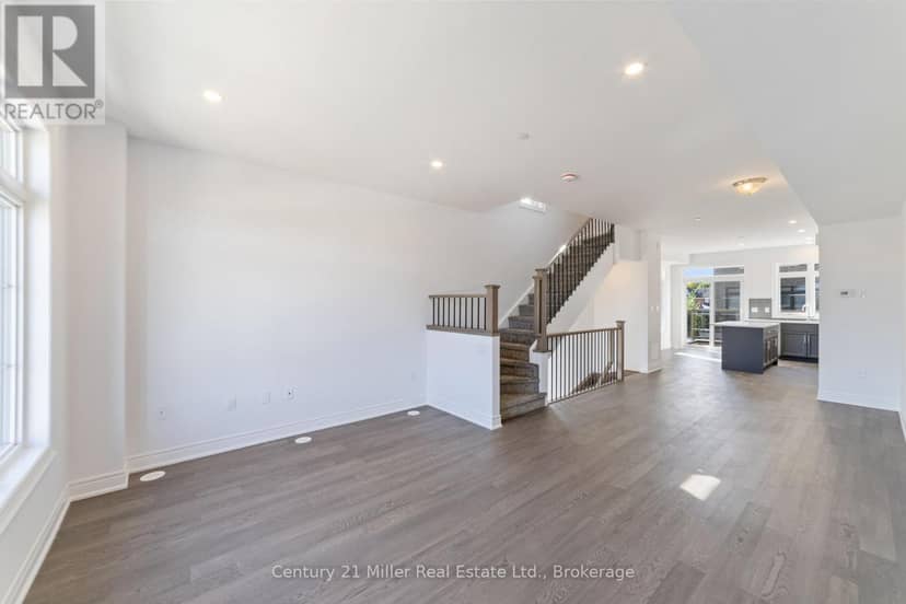 42 - 2140 Trafalgar Road — photo 14 of 33