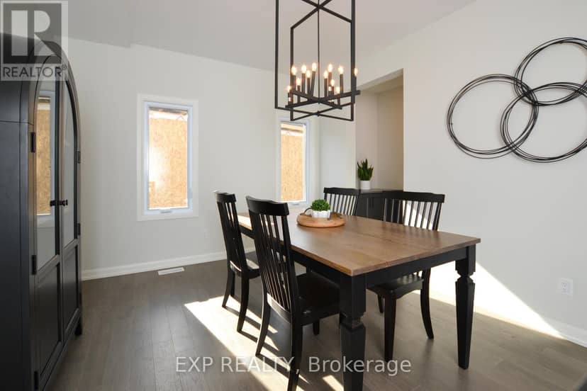 623 Montessor Crescent — photo 5 of 28