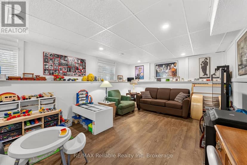 13 Blair Street — photo 21 of 33