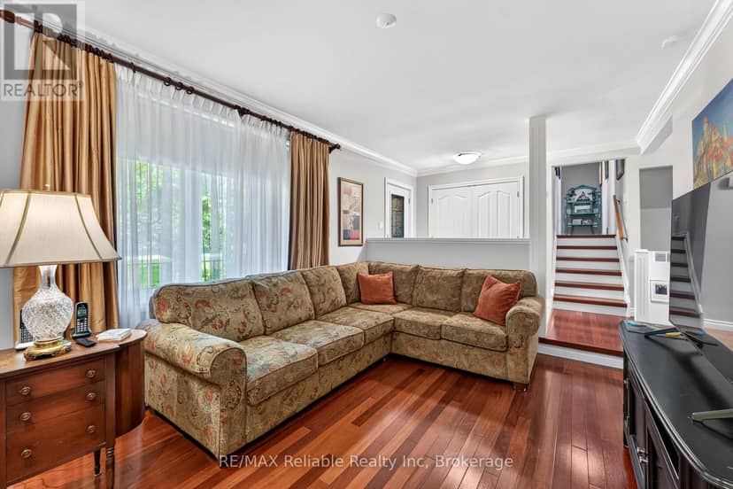 13 Blair Street — photo 5 of 33