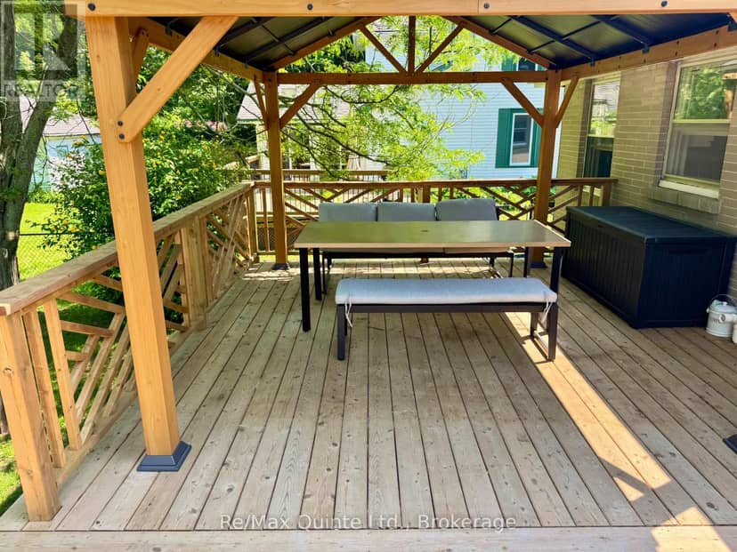 27 Centre Street — photo 32 of 40