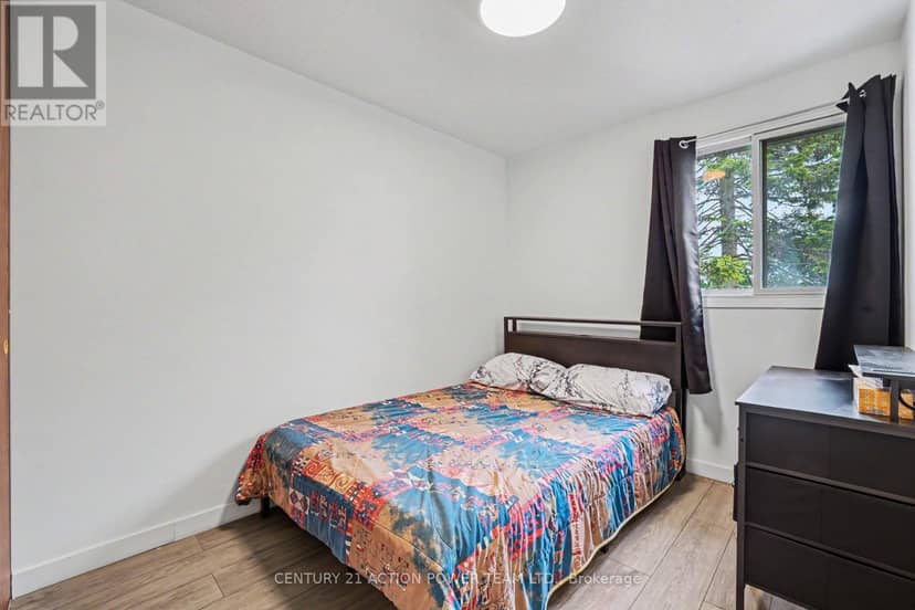76 - 48 Sumac Street — photo 13 of 26