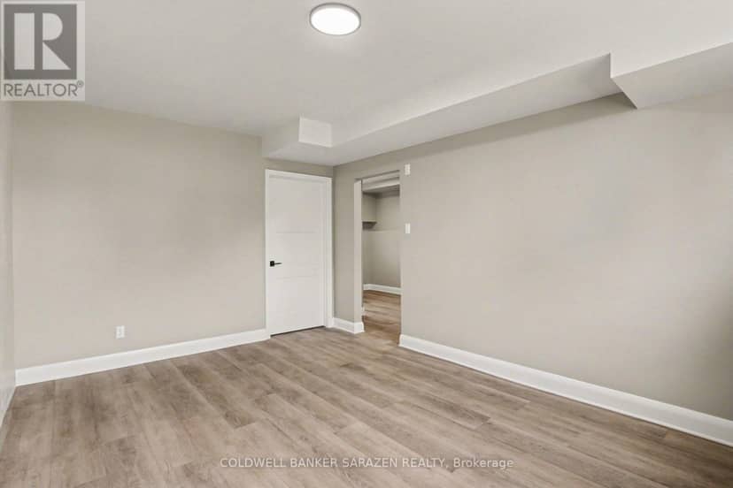 36 McCallum Street — photo 33 of 40
