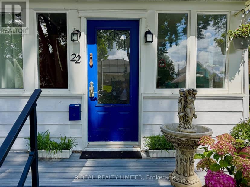 22 Perth Street — photo 2 of 25