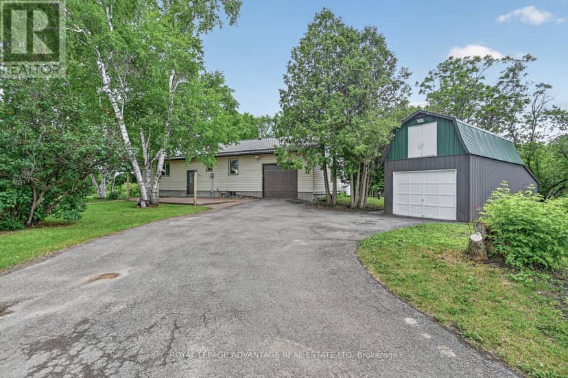 83 Broadview Avenue W — photo 1 of 40