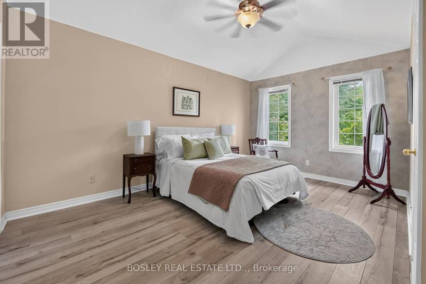 10 - 6263 Valley Way — photo 15 of 40