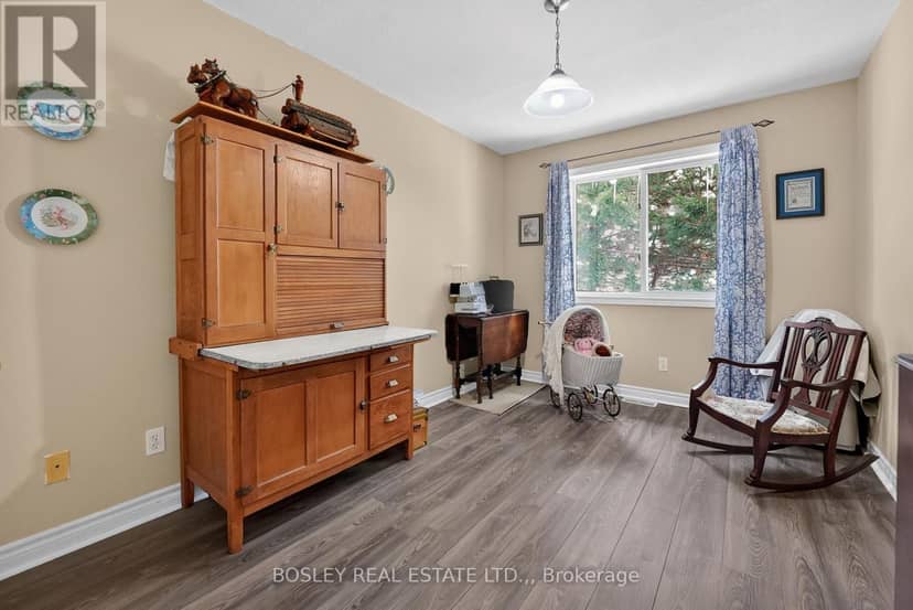 10 - 6263 Valley Way — photo 26 of 40