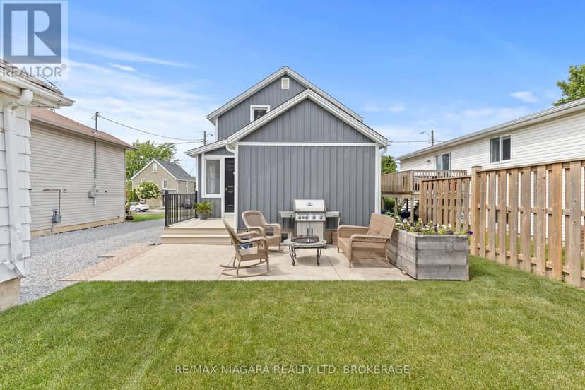 47 Sullivan Avenue — photo 36 of 38