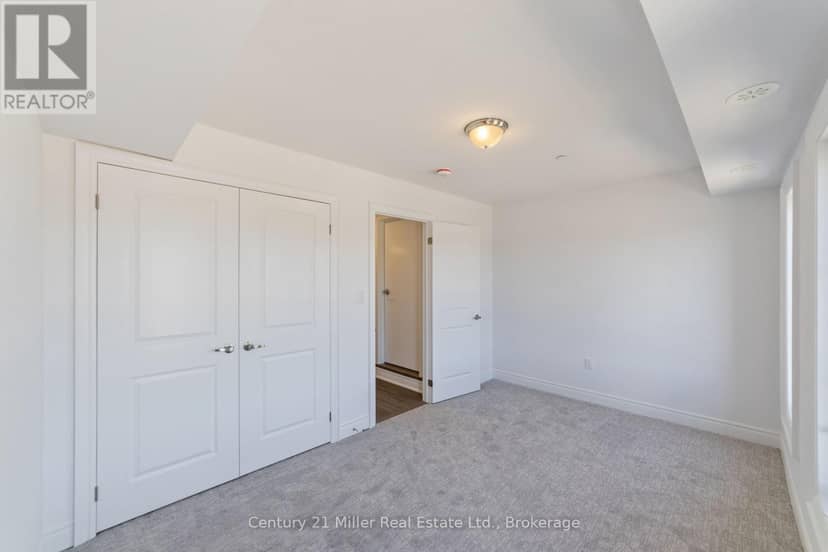50 - 2150 Trafalgar Road — photo 14 of 30
