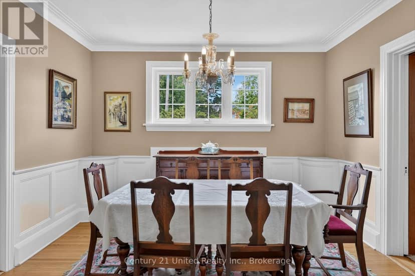 204 O'Carroll Avenue — photo 12 of 32