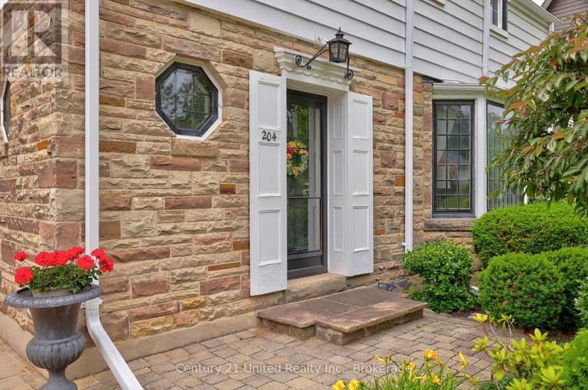 204 O'Carroll Avenue — photo 3 of 32
