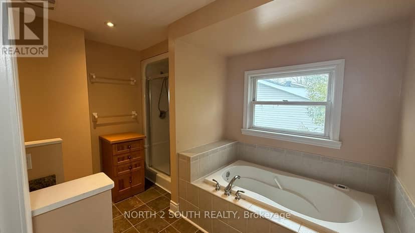 1125 Shore Acres Drive — photo 17 of 34