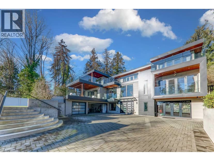 1497 QUEENS AVENUE, West Vancouver