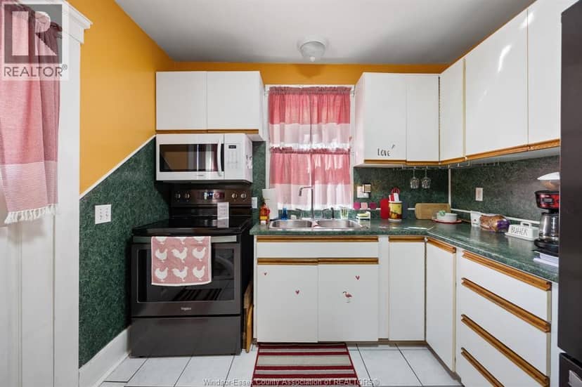 162 Cameron Avenue — photo 9 of 25