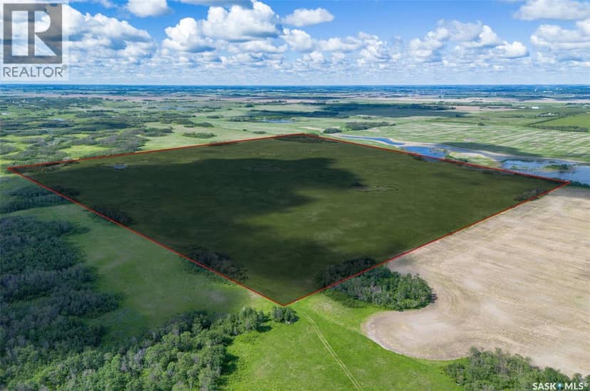 Saskatoon Rolling Hills Land — photo 1 of 13