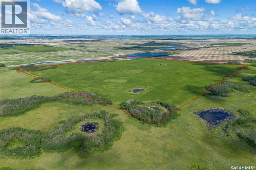 Saskatoon Rolling Hills Land — photo 4 of 13