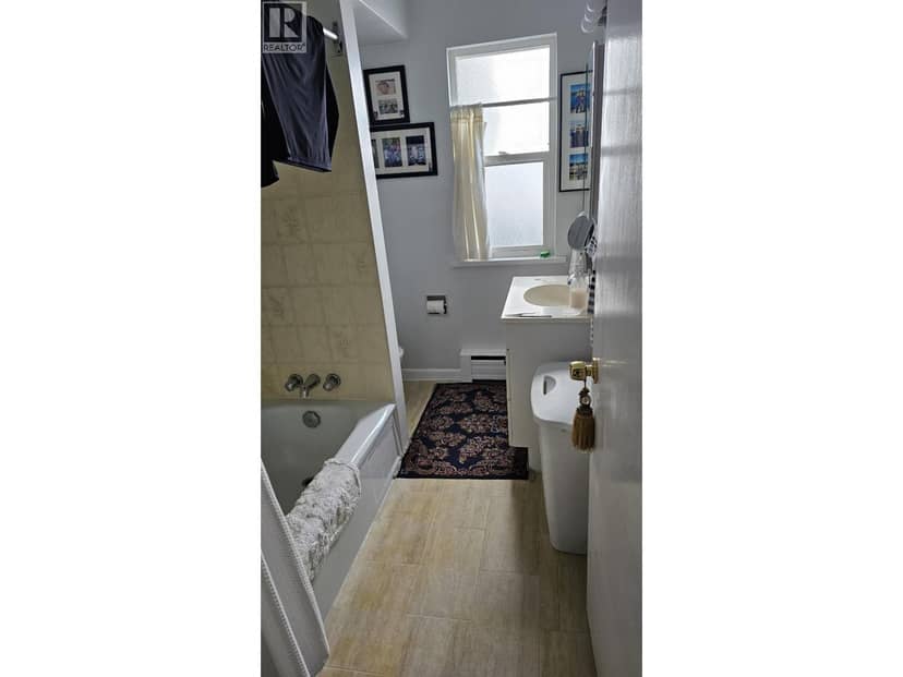 466 GRIFFITHS PLACE, New Westminster, photo 3