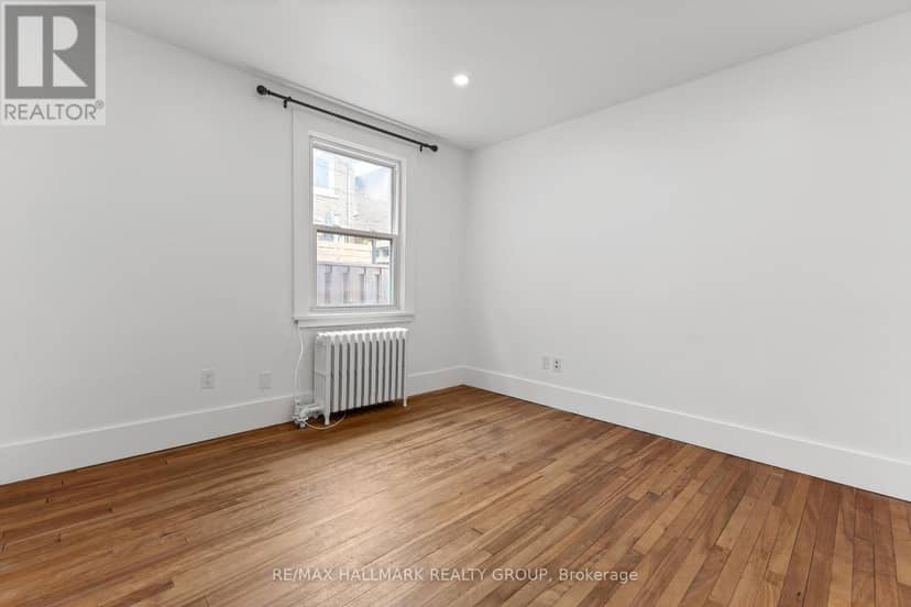 455 Metcalfe Street — photo 10 of 31