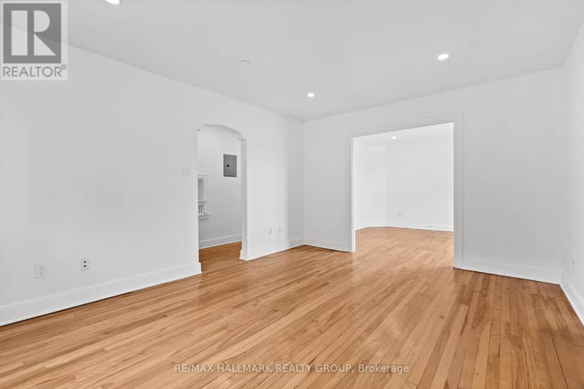 455 Metcalfe Street — photo 23 of 31