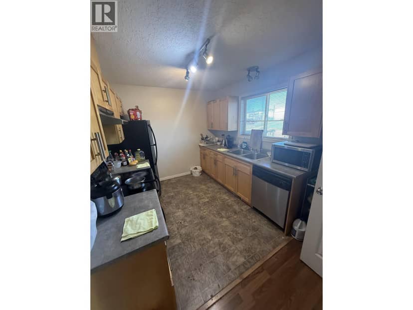 10203 98 AVENUE, Fort St. John, photo 5