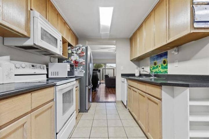 223 7453 140 STREET, Surrey, photo 8