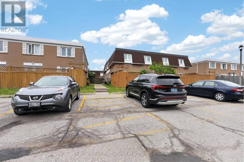 184 - 184 Town House Crescent, Brampton, photo 2