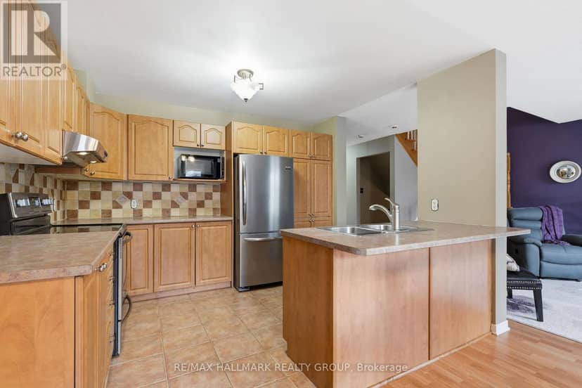 2122 Patricia Street — photo 12 of 38