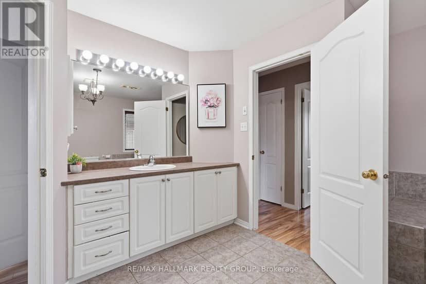 2122 Patricia Street — photo 22 of 38