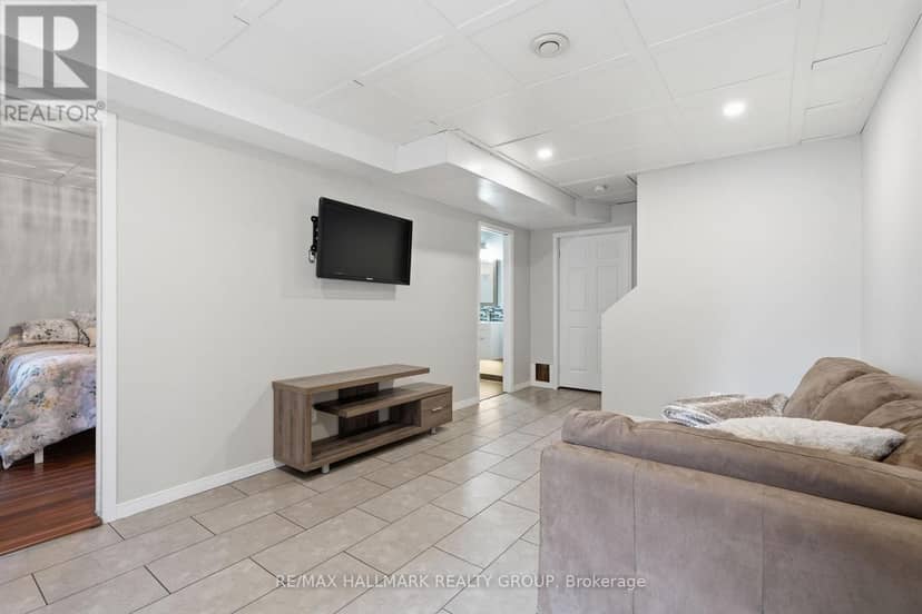 2122 Patricia Street — photo 27 of 38