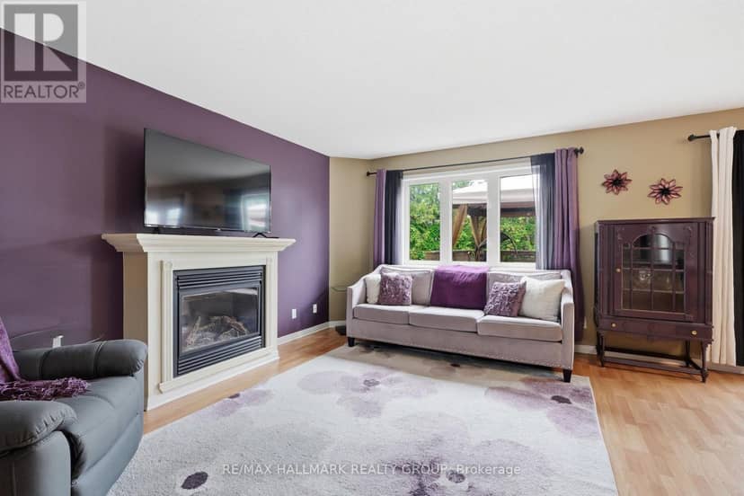 2122 Patricia Street — photo 9 of 38