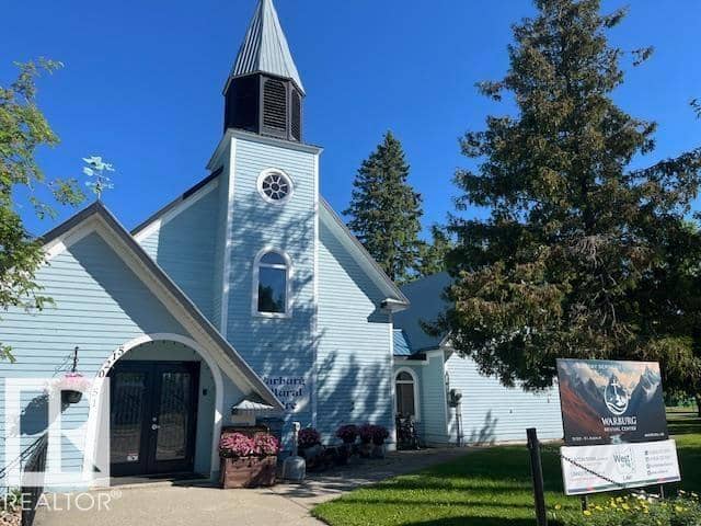 100 Woodlands DR — photo 14 of 18
