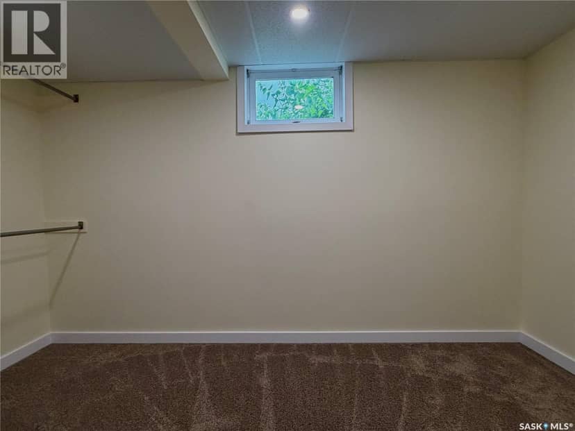 Valley Acres — photo 13 of 38