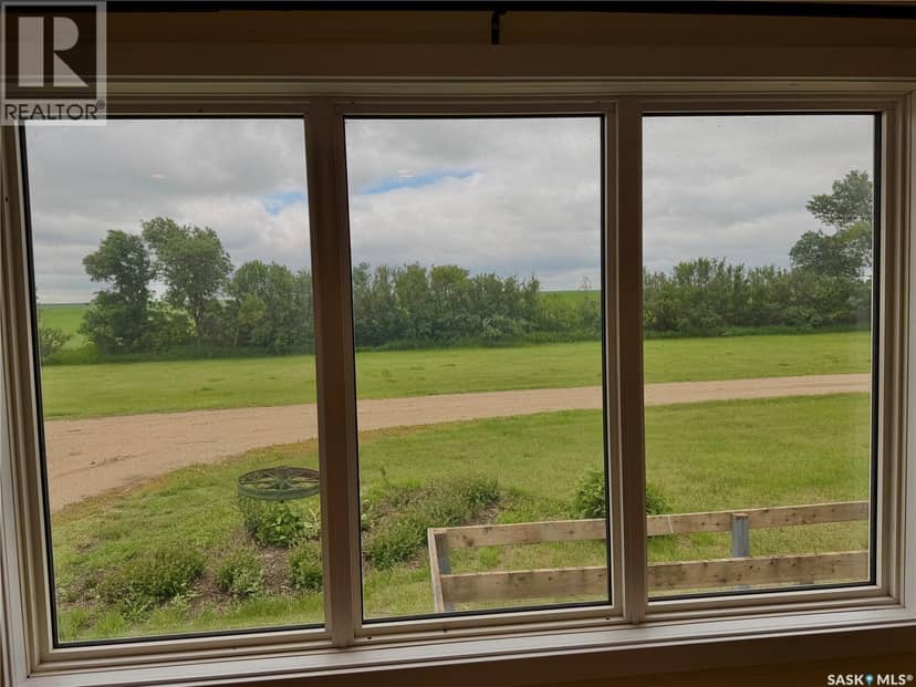 Valley Acres, Saskatchewan Landing Rm No.167, photo 6