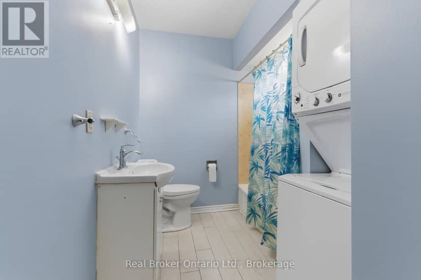 880 Lawrence Road — photo 19 of 40