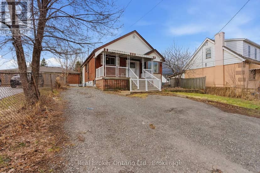880 Lawrence Road — photo 2 of 40