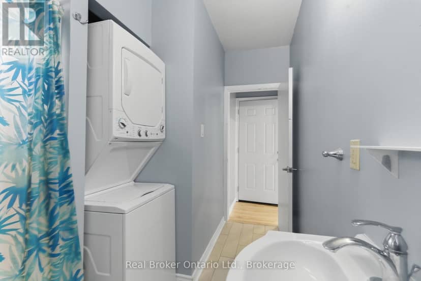 880 Lawrence Road — photo 20 of 40