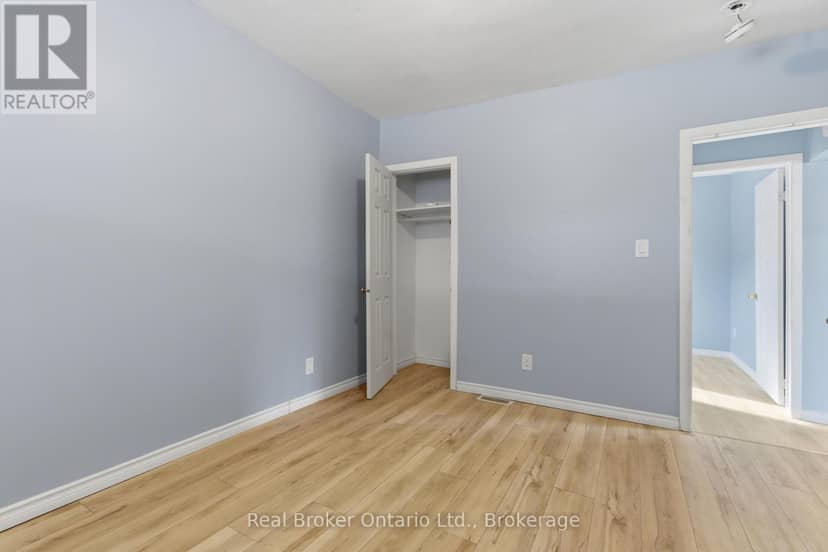 880 Lawrence Road — photo 26 of 40