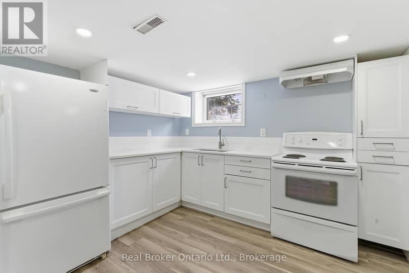 880 Lawrence Road — photo 30 of 40